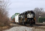 NS 5183 leads the A&Y job down the lead with stack cars in tow